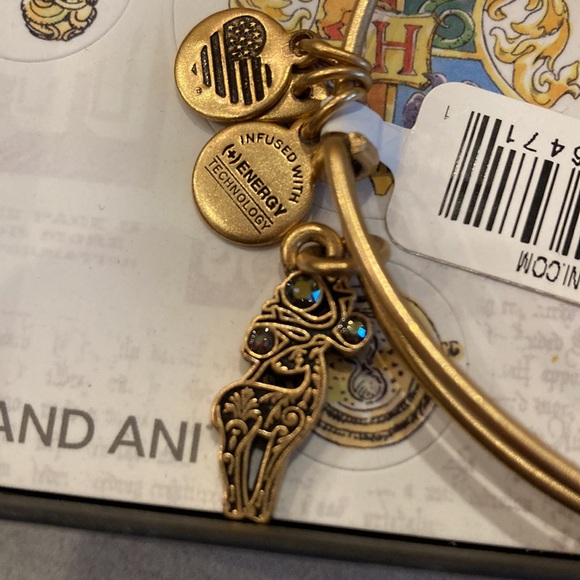 Harry Potter Alex and Ani bracelet in gold. - Picture 2 of 6